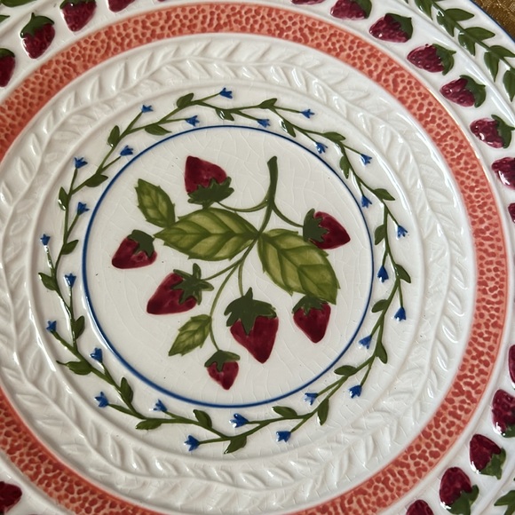 Vintage Strata Group Strawberry Salad Plate HandPainted Philippines 🇵🇭 - Picture 2 of 4